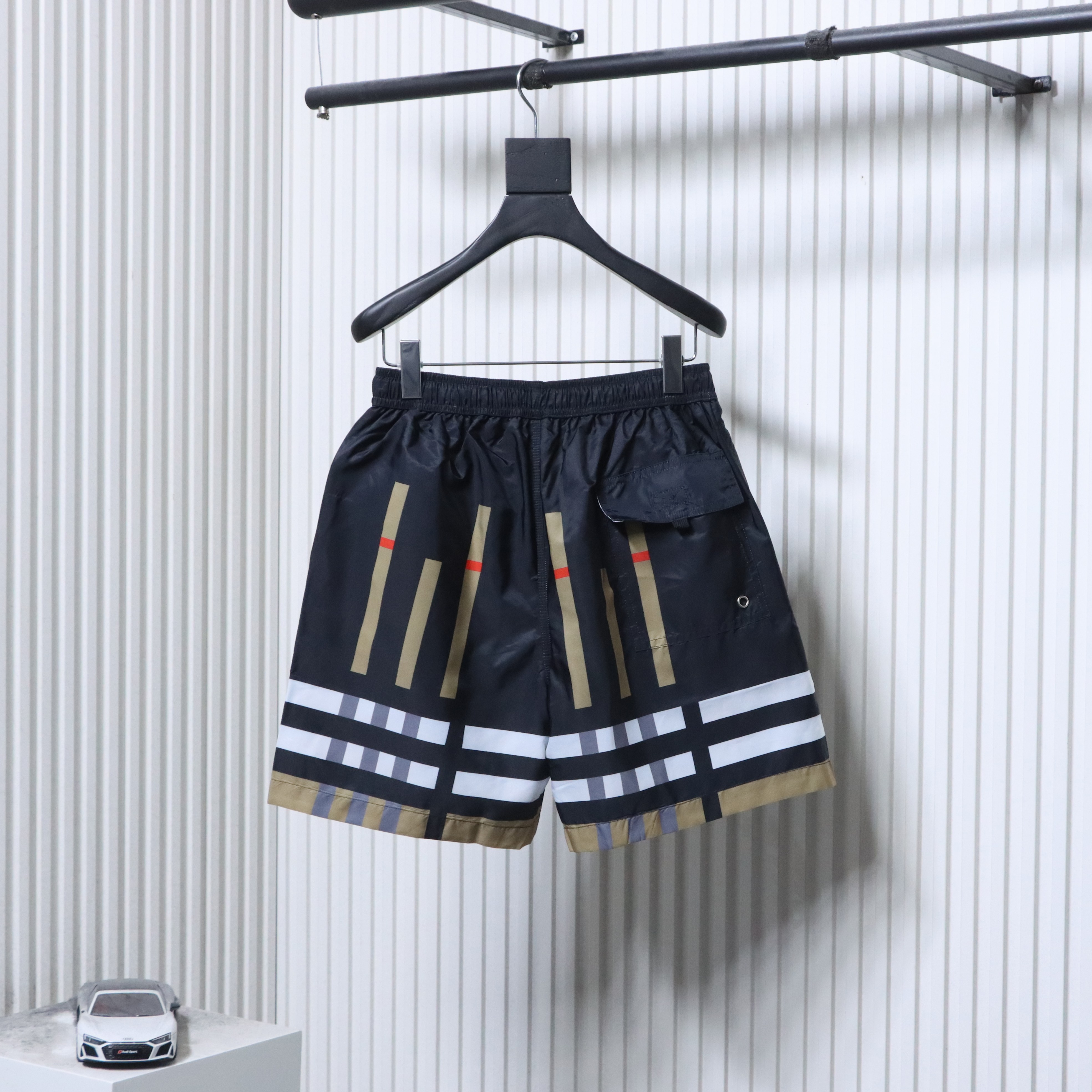 BURBERRY Short Sleeve T-Shirt