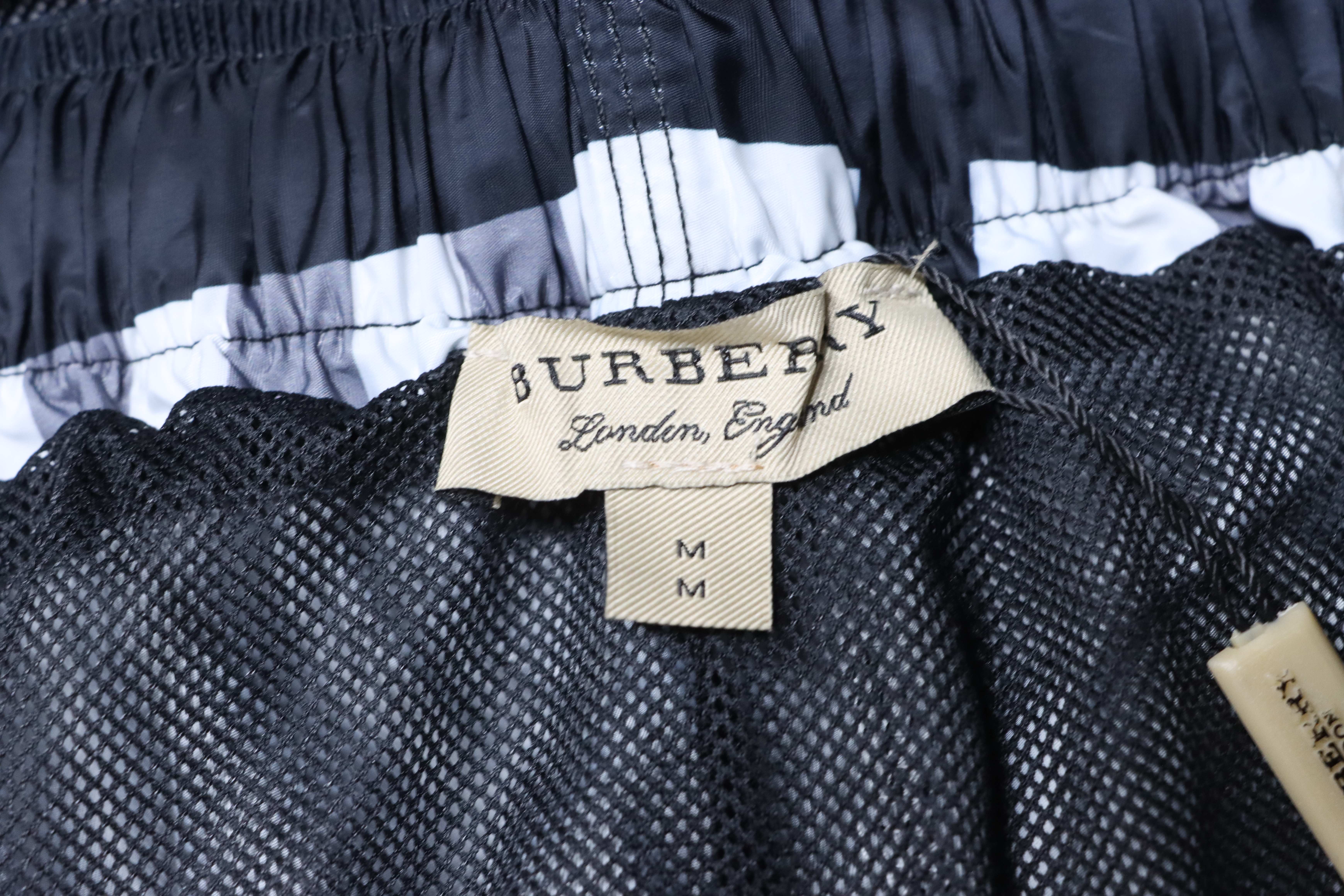 BURBERRY Short Sleeve T-Shirt