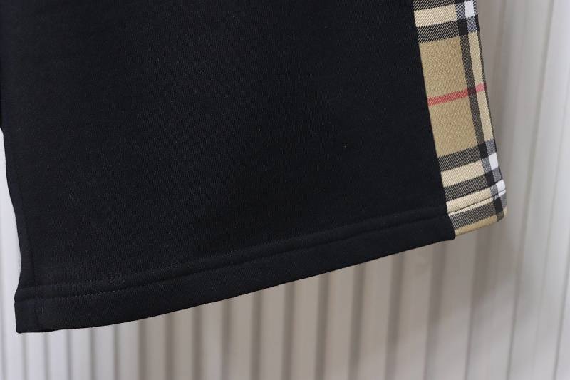BURBERRY Side Check Webbing Shorts Style 2
