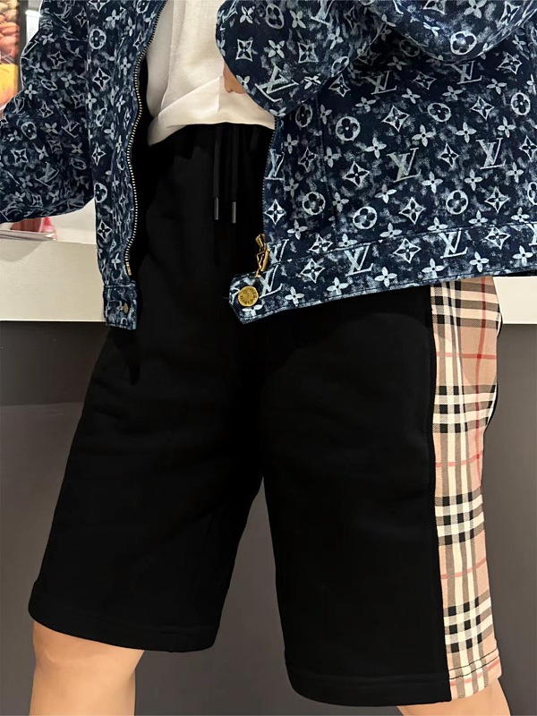 BURBERRY Side Check Webbing Shorts Style 2