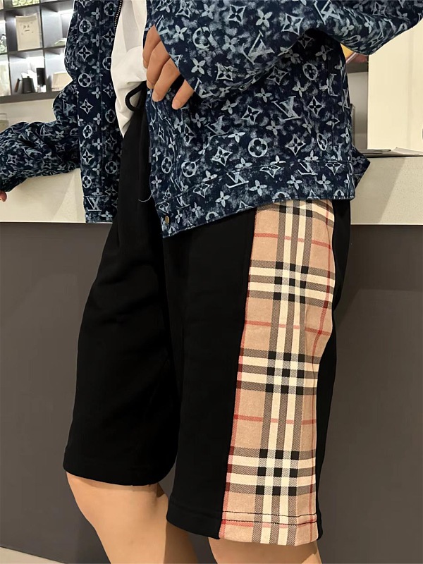 BURBERRY Side Check Webbing Shorts Style 2