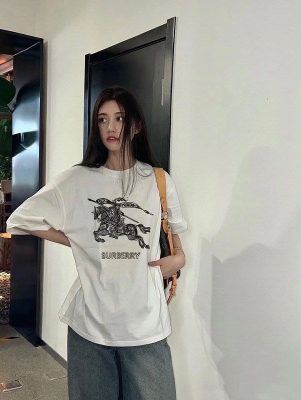 BURBERRY Sketch Knight Equestrian Embroidery Short Sleeve T-Shirt Style 1