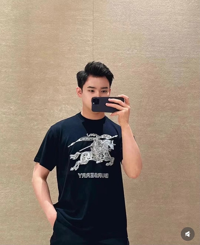 BURBERRY Sketch Knight Equestrian Embroidery Short Sleeve T-Shirt Style 2