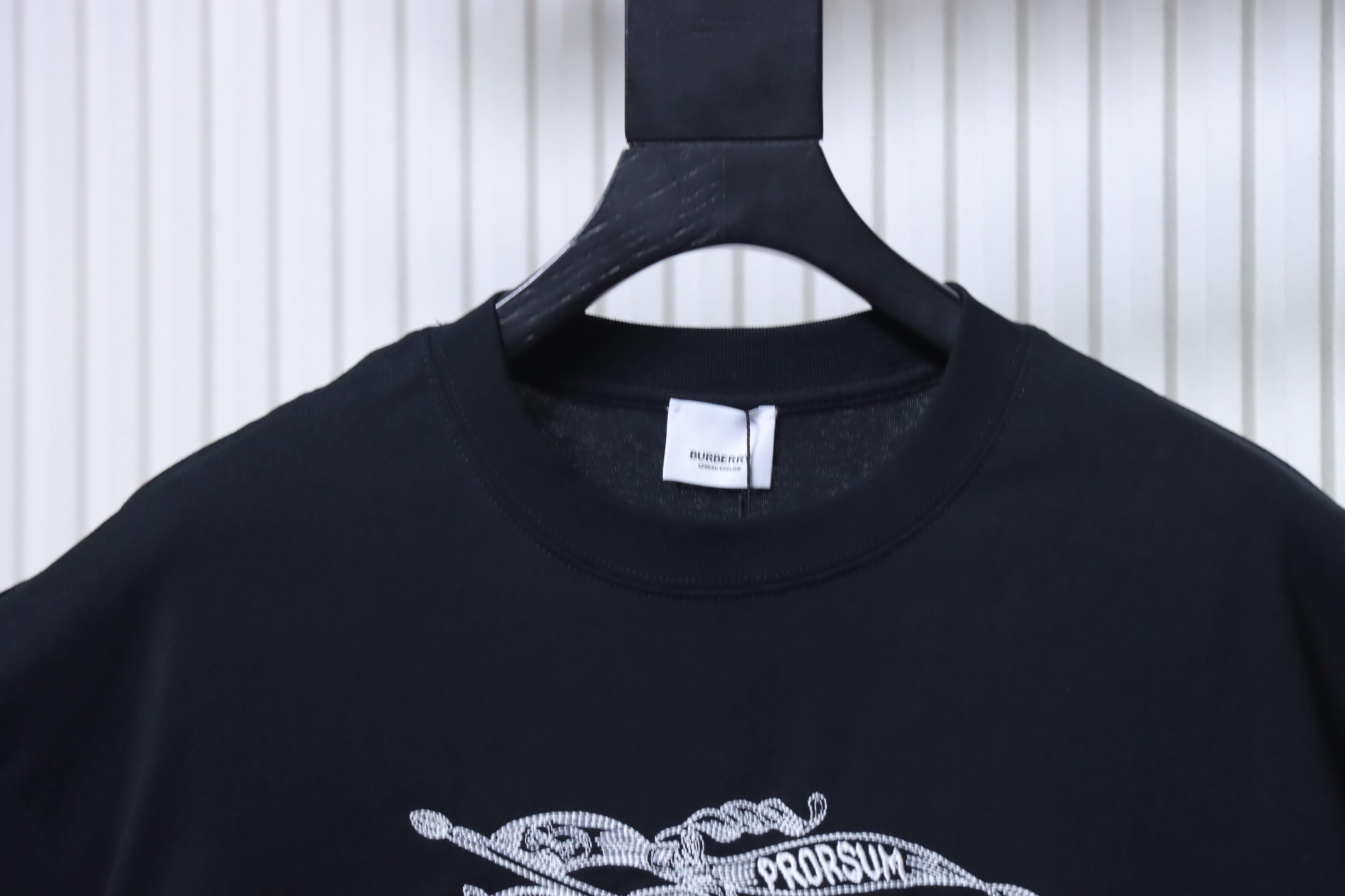 BURBERRY Sketch Knight Equestrian Embroidery Short Sleeve T-Shirt Style 2