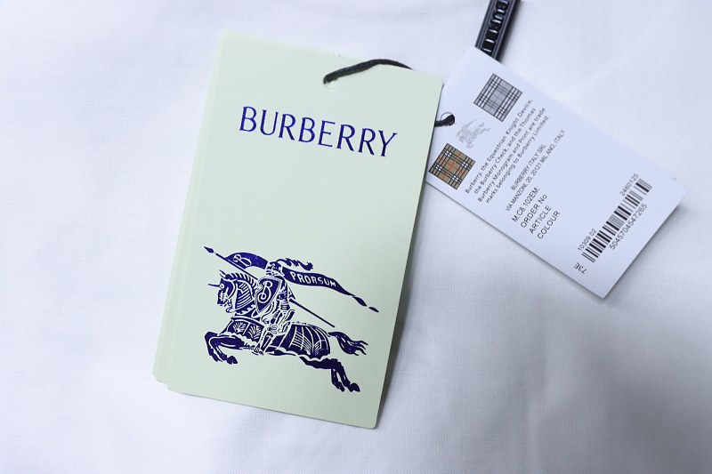 BURBERRY TB Check Square Letter Embossed Letter Short Sleeve T-Shirt Style 1