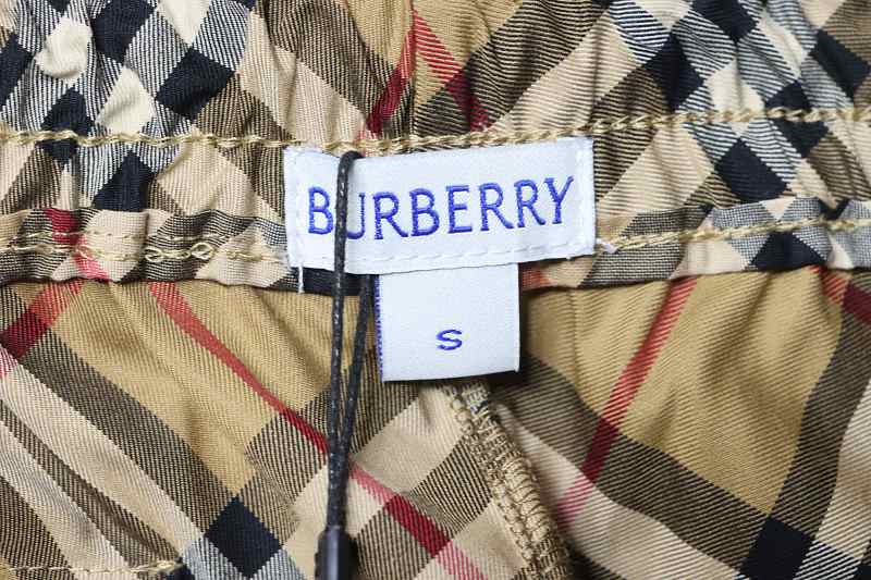 BURBERRY Twill Check Burnout Equestrian Patch Cotton Shorts Style 1