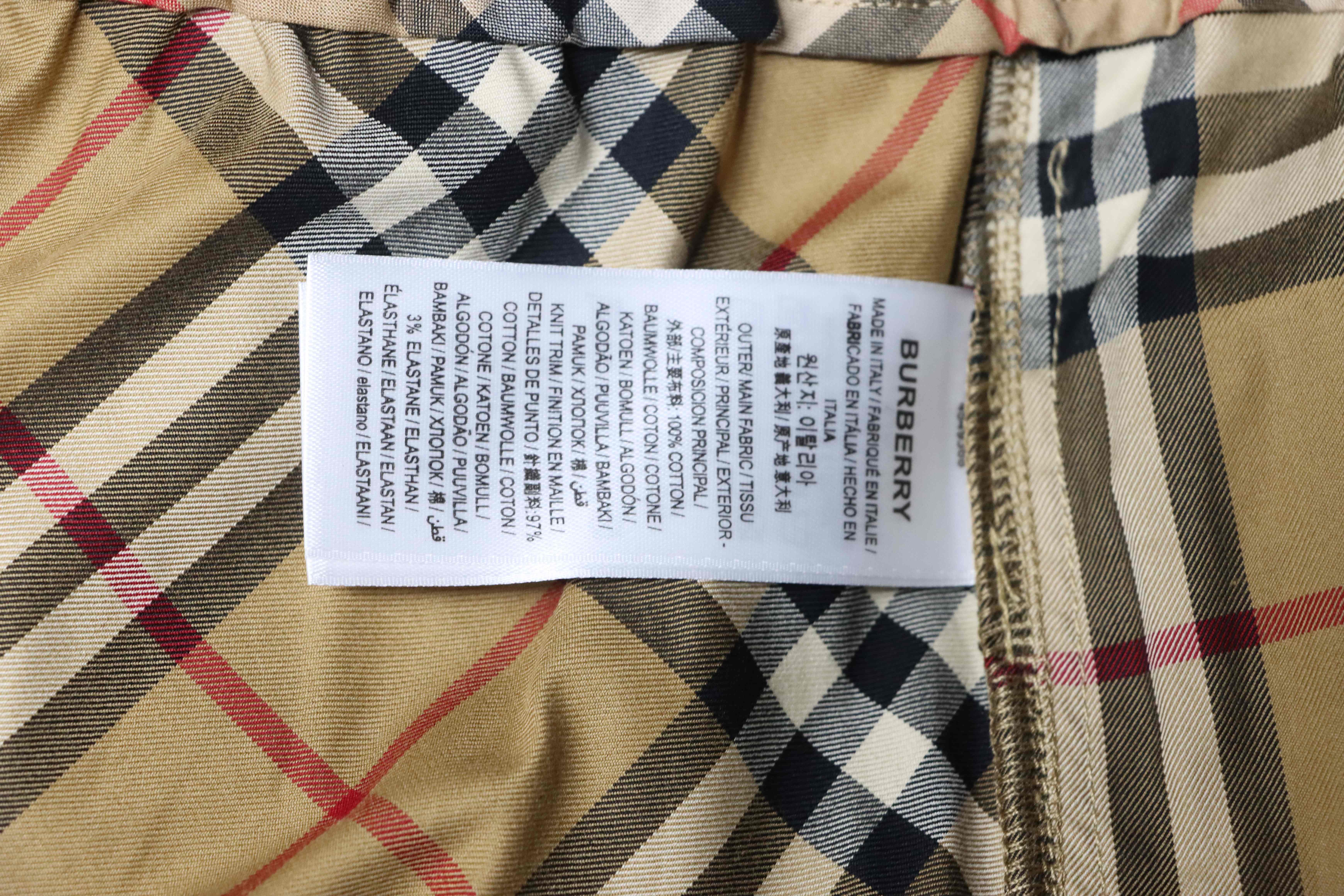 BURBERRY Twill Check Burnout Equestrian Patch Cotton Shorts Style 1