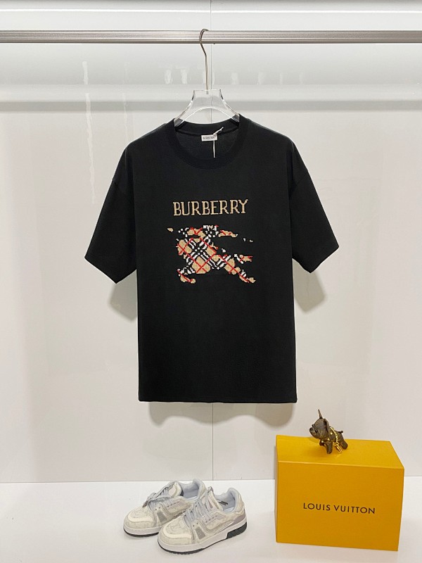 BURBERRY Twill Check Burnout Equestrian Patch Cotton Shorts Style 2