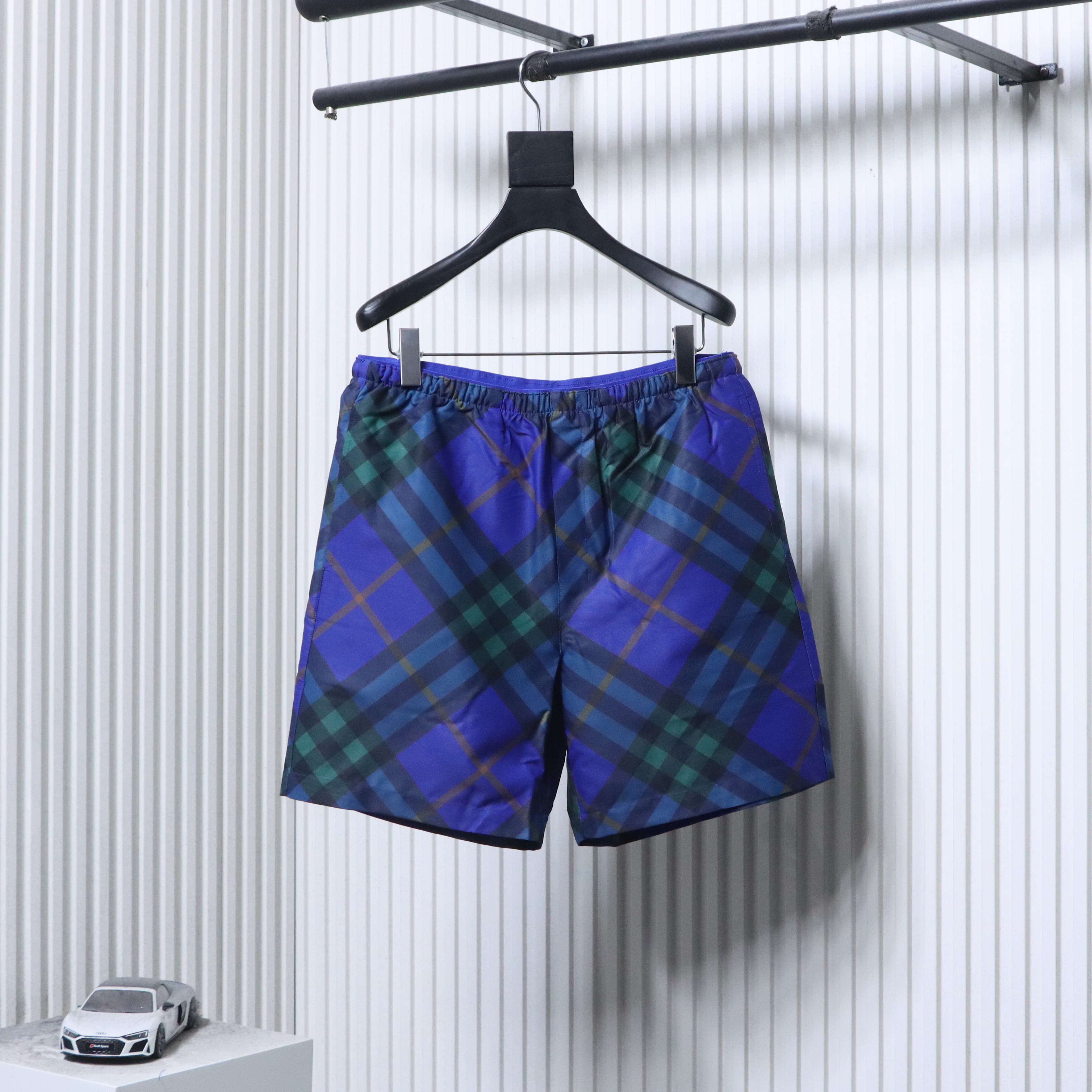 BURBERRY Twill Check Mesh Lining Beach Shorts Style 2