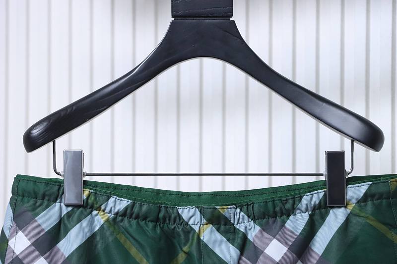 BURBERRY Twill Check Mesh Lining Beach Shorts Style 3
