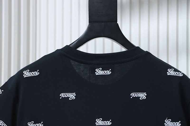 GUCCI 24SS Embroidery Logo Short Sleeve T-Shirt