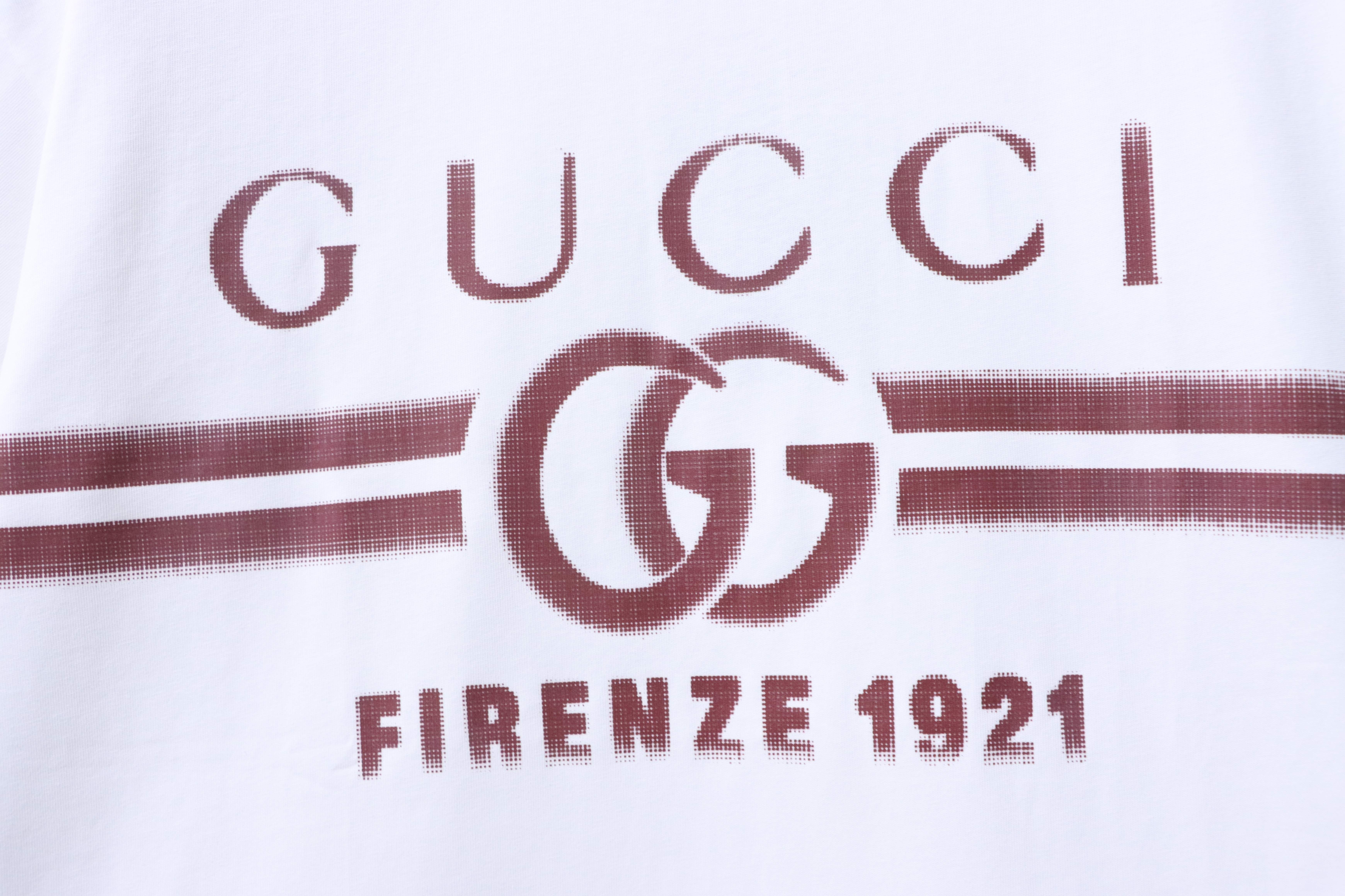 GUCCI 24SS Gradient Belt Print Short Sleeve T-Shirt Style 3