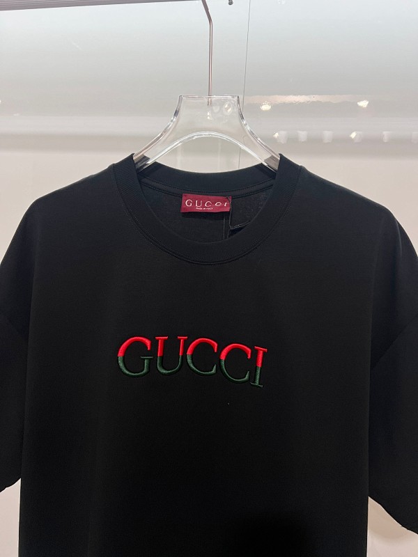 GUCCI Contrast Crew Neck Short Sleeve T-Shirt Style 1