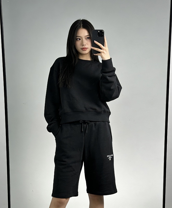 GUCCI Double G Embroidery Logo Shorts