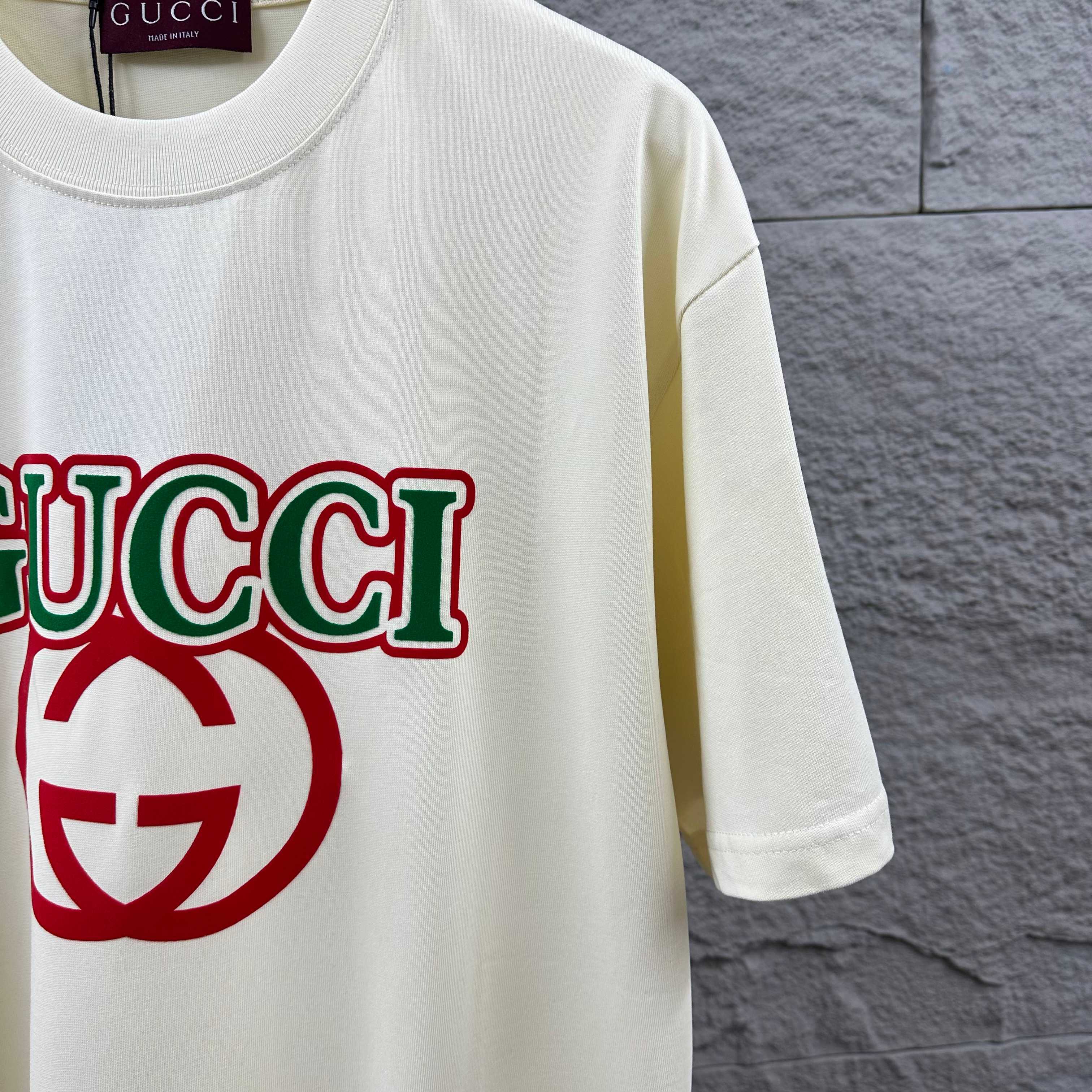 GUCCI Double G Short Sleeve T-Shirt
