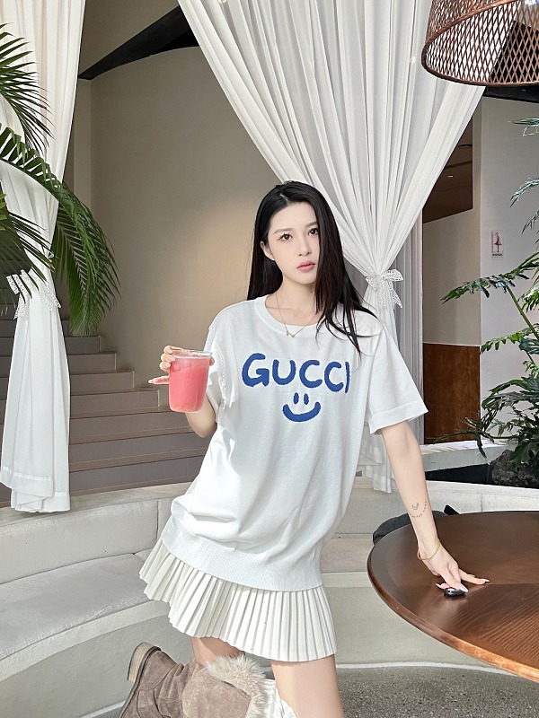 GUCCI Graffiti Smile Knit Jacquard Short Sleeve T-Shirt