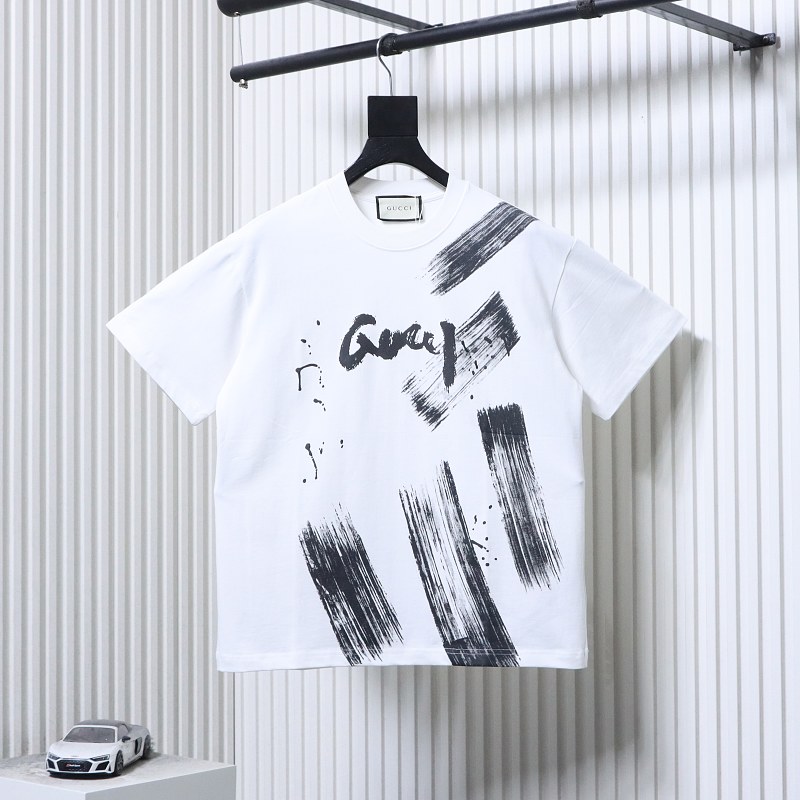 GUCCI Ink Brush Graffiti Letter Short Sleeve T-Shirt Style 1