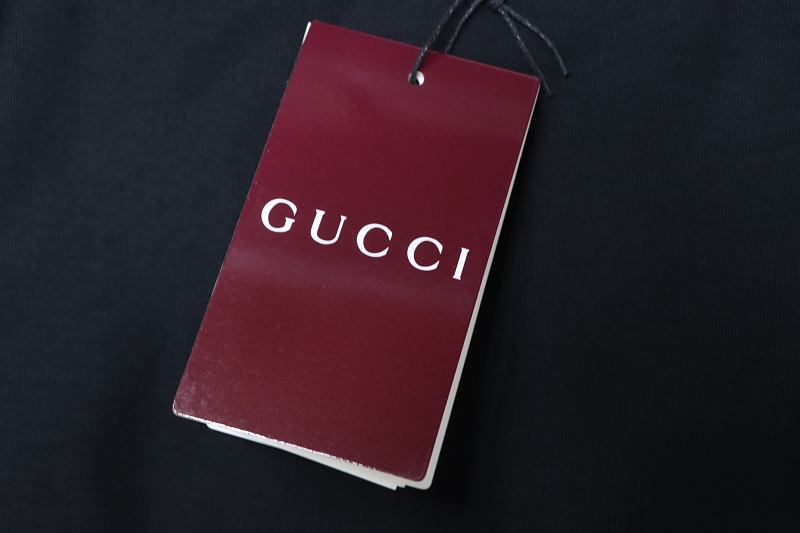GUCCI Interlocking Small Logo Small Interlocking Logo Embroidery Short Sleeve T-Shirt Style 1