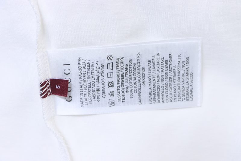GUCCI Interlocking Small Logo Small Interlocking Logo Embroidery Short Sleeve T-Shirt Style 2