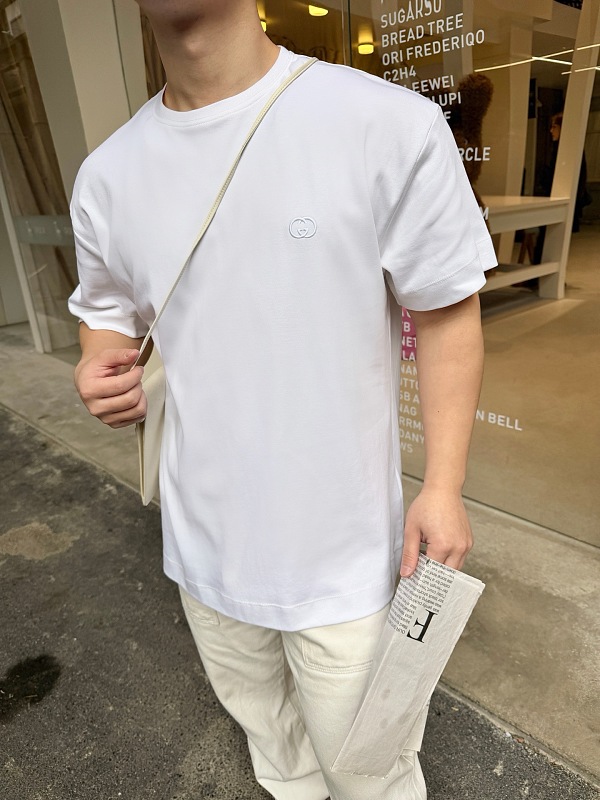 GUCCI Interlocking Small Logo Small Interlocking Logo Embroidery Short Sleeve T-Shirt Style 2