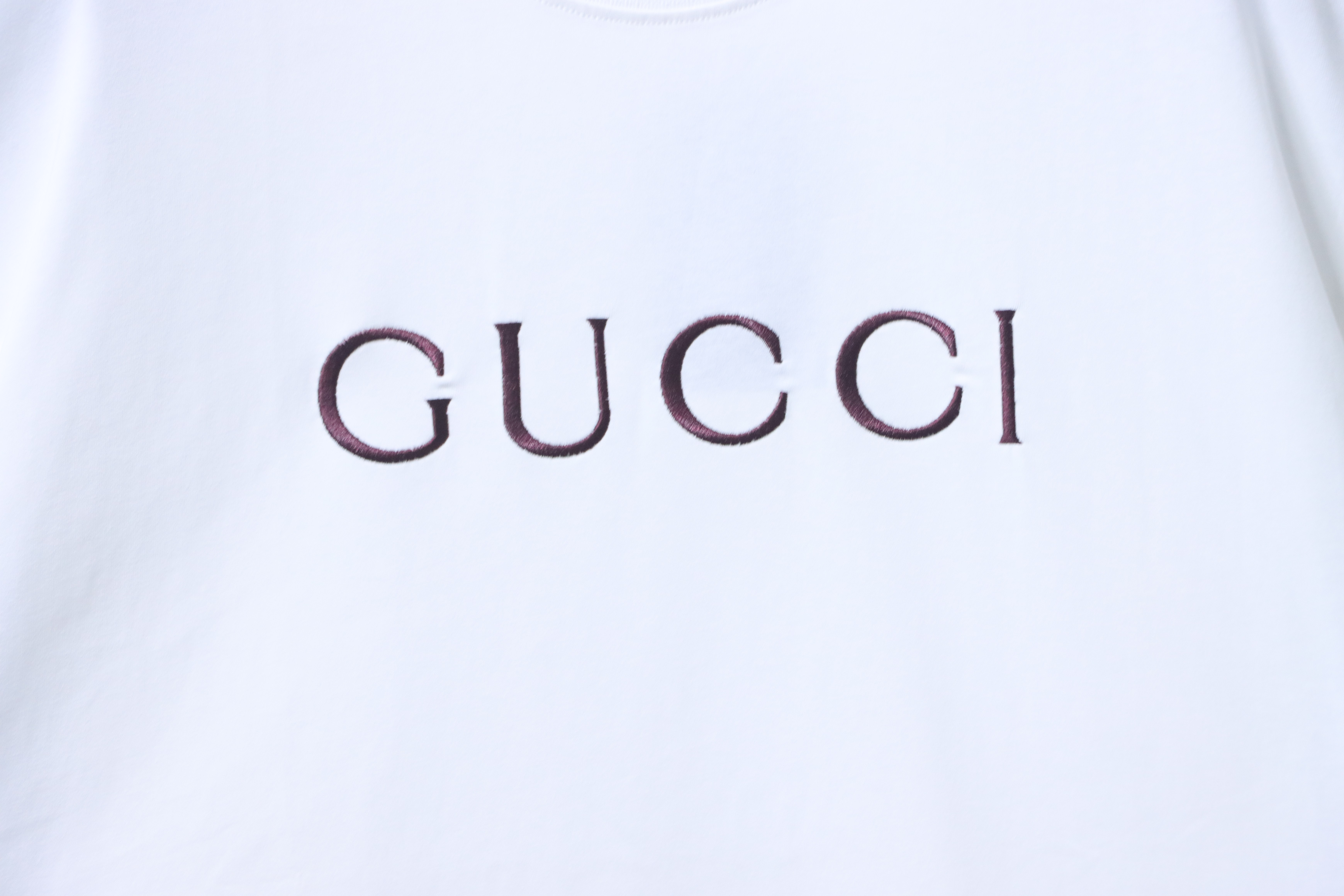 GUCCI Letter Embroidery Logo Graphic Minimal Letter Short Sleeve T-Shirt Style 1