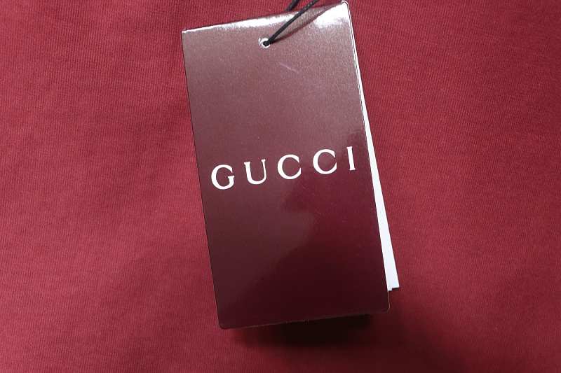 GUCCI Letter Embroidery Logo Graphic Minimal Letter Short Sleeve T-Shirt Style 2