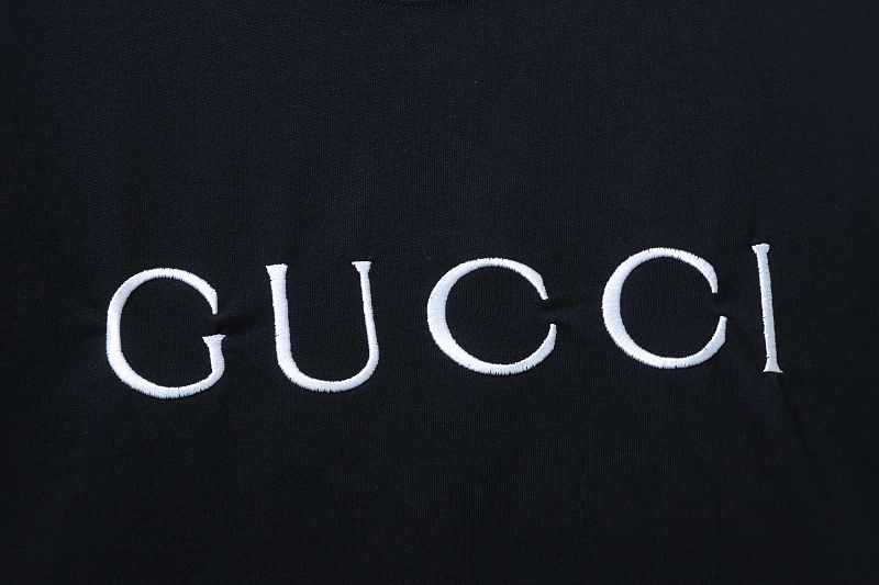 GUCCI Letter Embroidery Logo Graphic Minimal Letter Short Sleeve T-Shirt Style 3