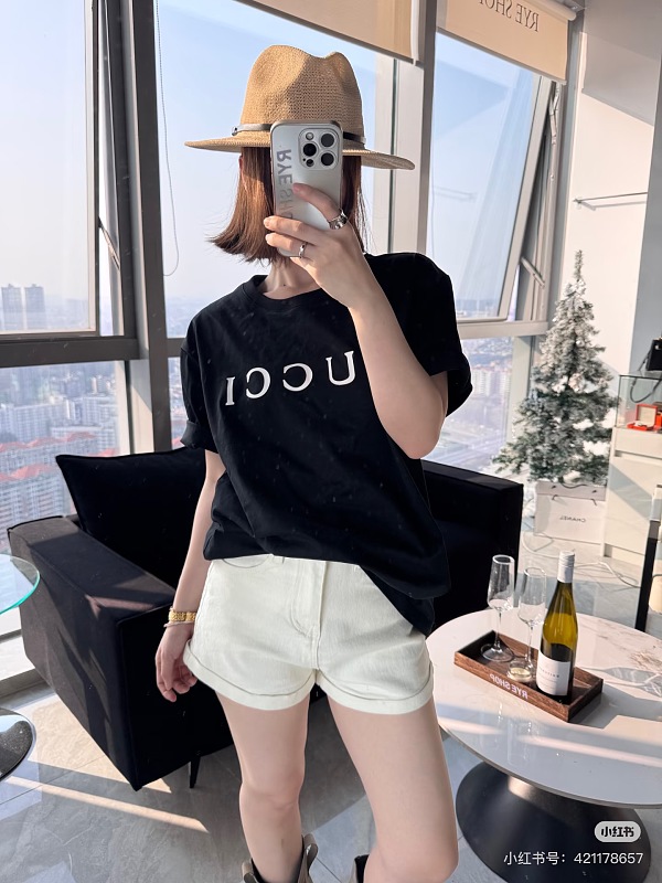 GUCCI Letter Embroidery Logo Graphic Minimal Letter Short Sleeve T-Shirt Style 3
