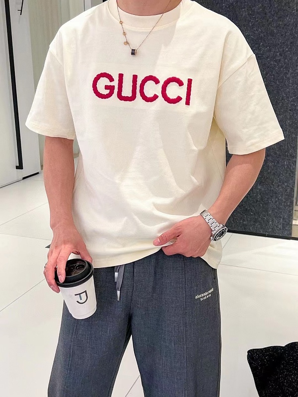 GUCCI Letter Embroidery Logo Graphic Pink Short Sleeve T-Shirt Style 1
