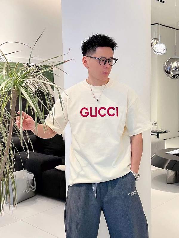GUCCI Letter Embroidery Logo Graphic Pink Short Sleeve T-Shirt Style 1
