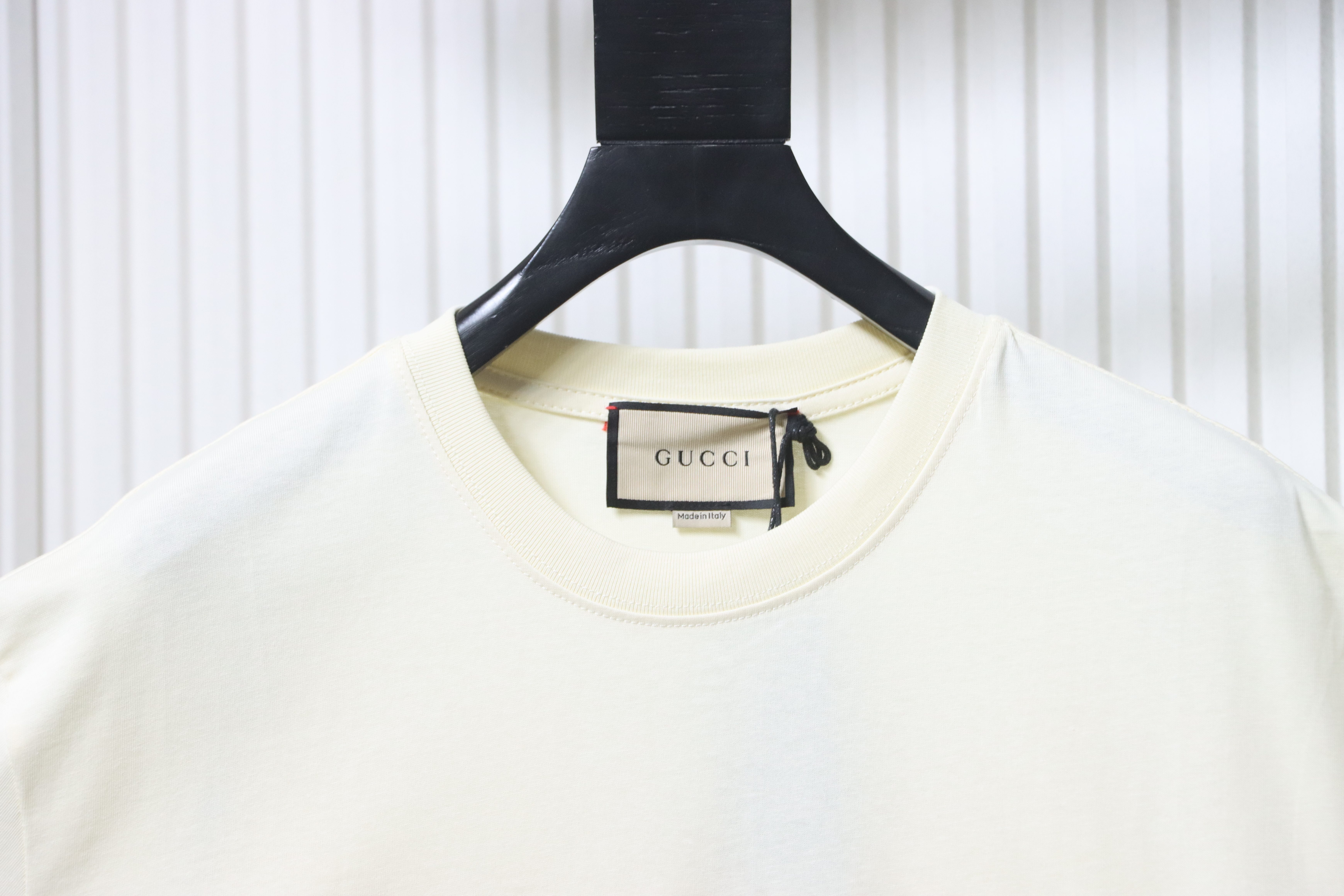 GUCCI Letter Embroidery Logo Graphic Pink Short Sleeve T-Shirt Style 1