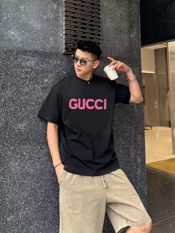 GUCCI Letter Embroidery Logo Graphic Pink Short Sleeve T-Shirt Style 2