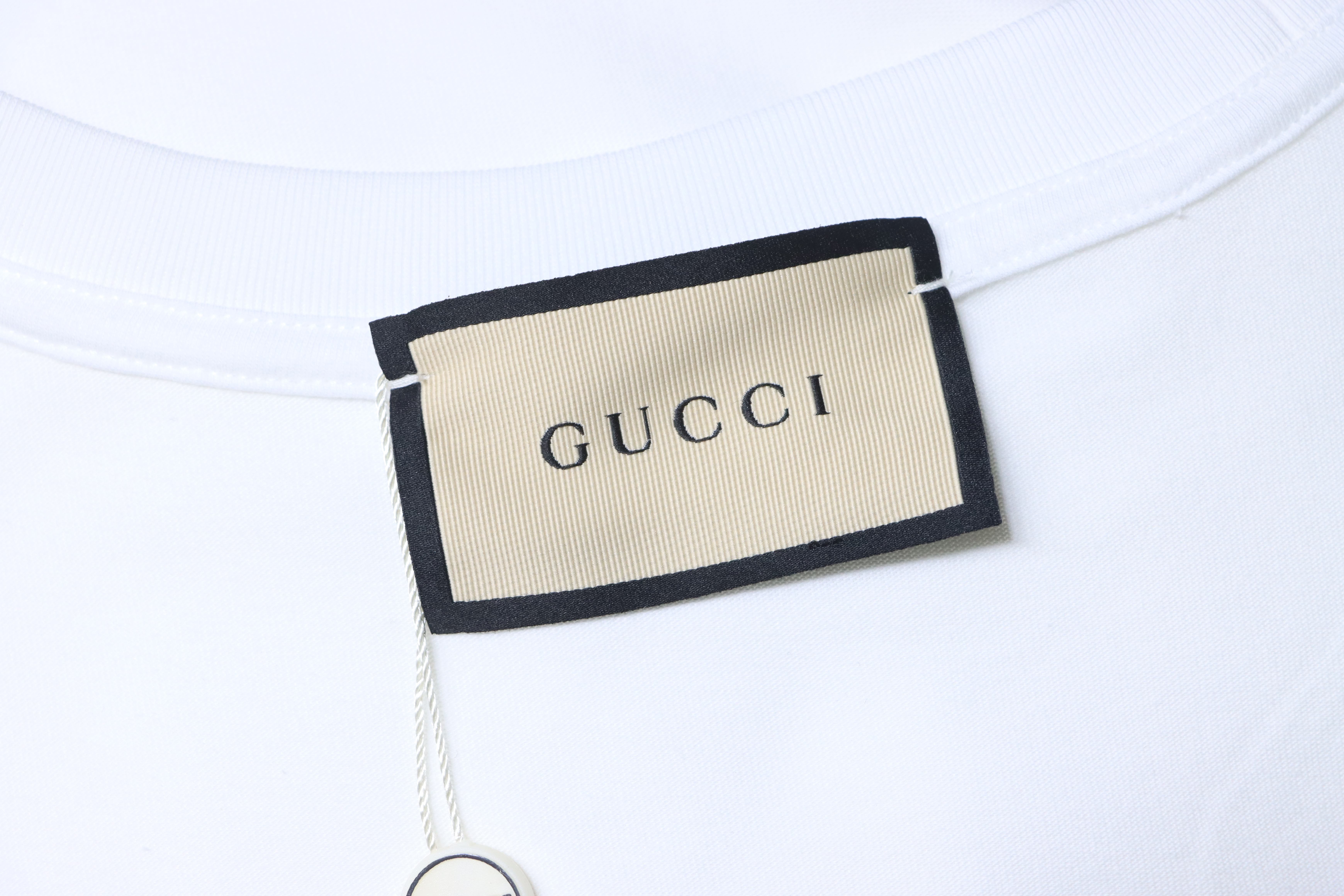 GUCCI Letter Print Logo Short Sleeve T-Shirt Style 2