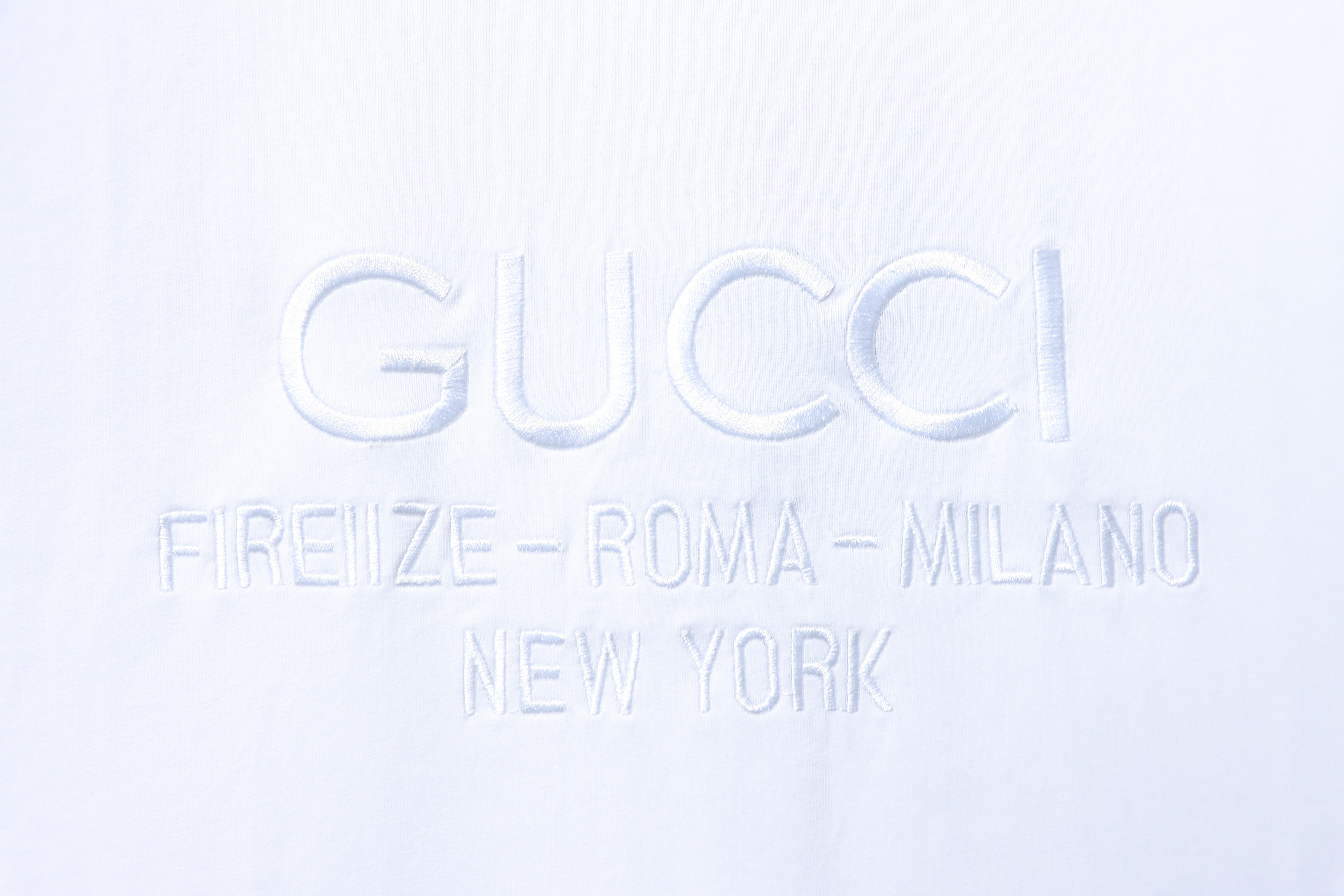 GUCCI Logo Embroidery Short Sleeve T-Shirt Style 1