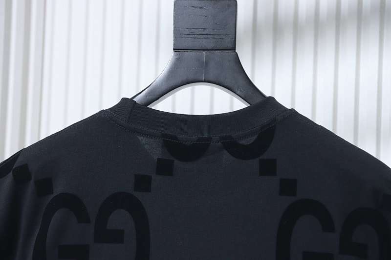 GUCCI Logo Short Sleeve T-Shirt Style 2