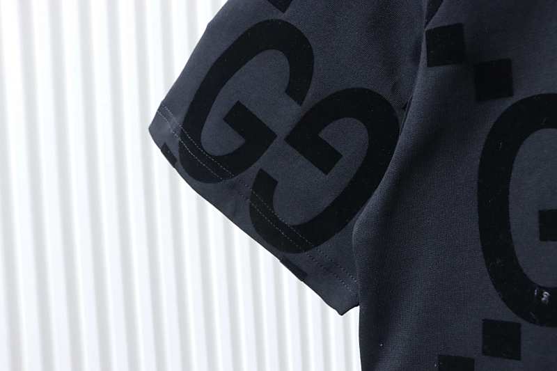 GUCCI Logo Short Sleeve T-Shirt Style 2