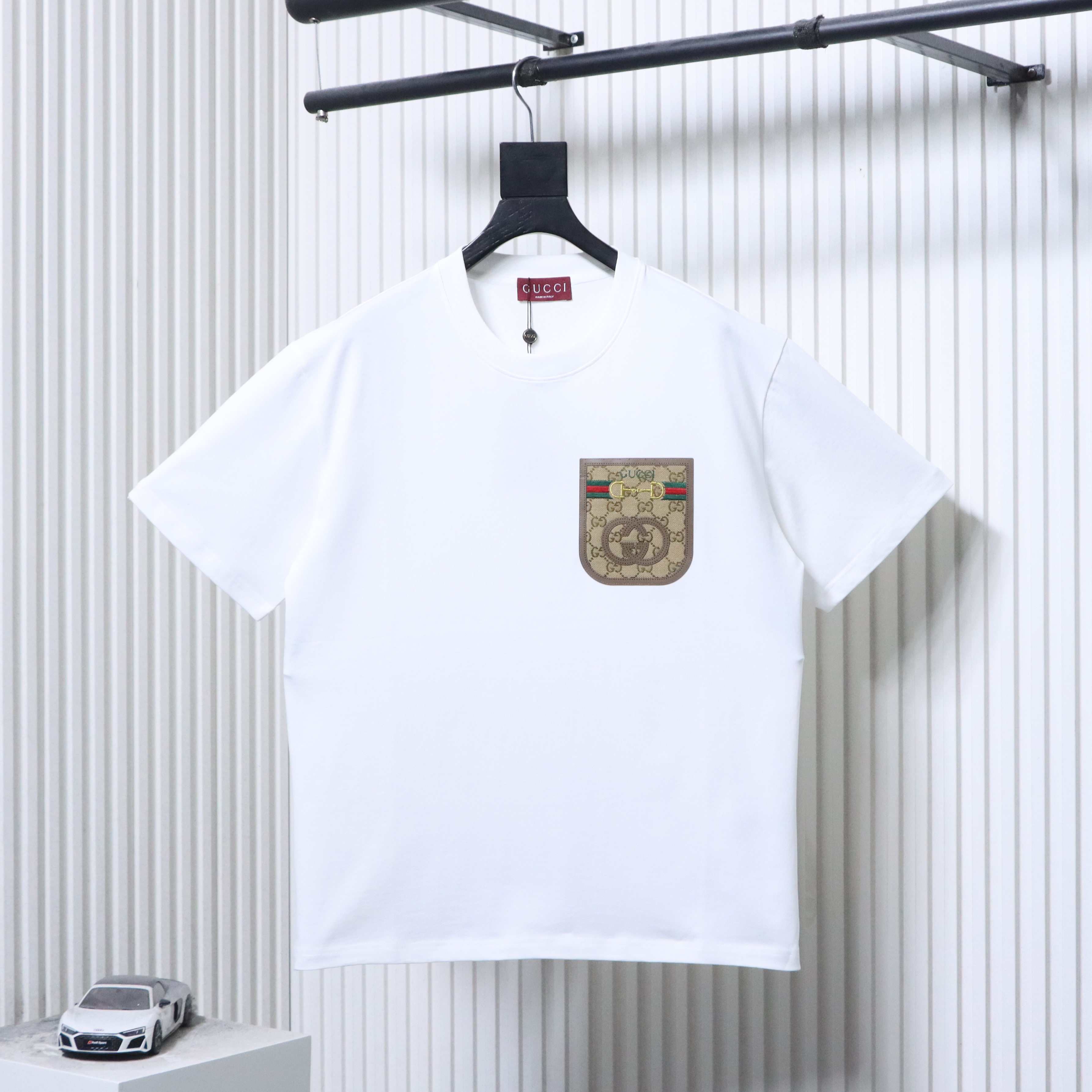 GUCCI Pocket Monogram Patch Short Sleeve T-Shirt Style 1
