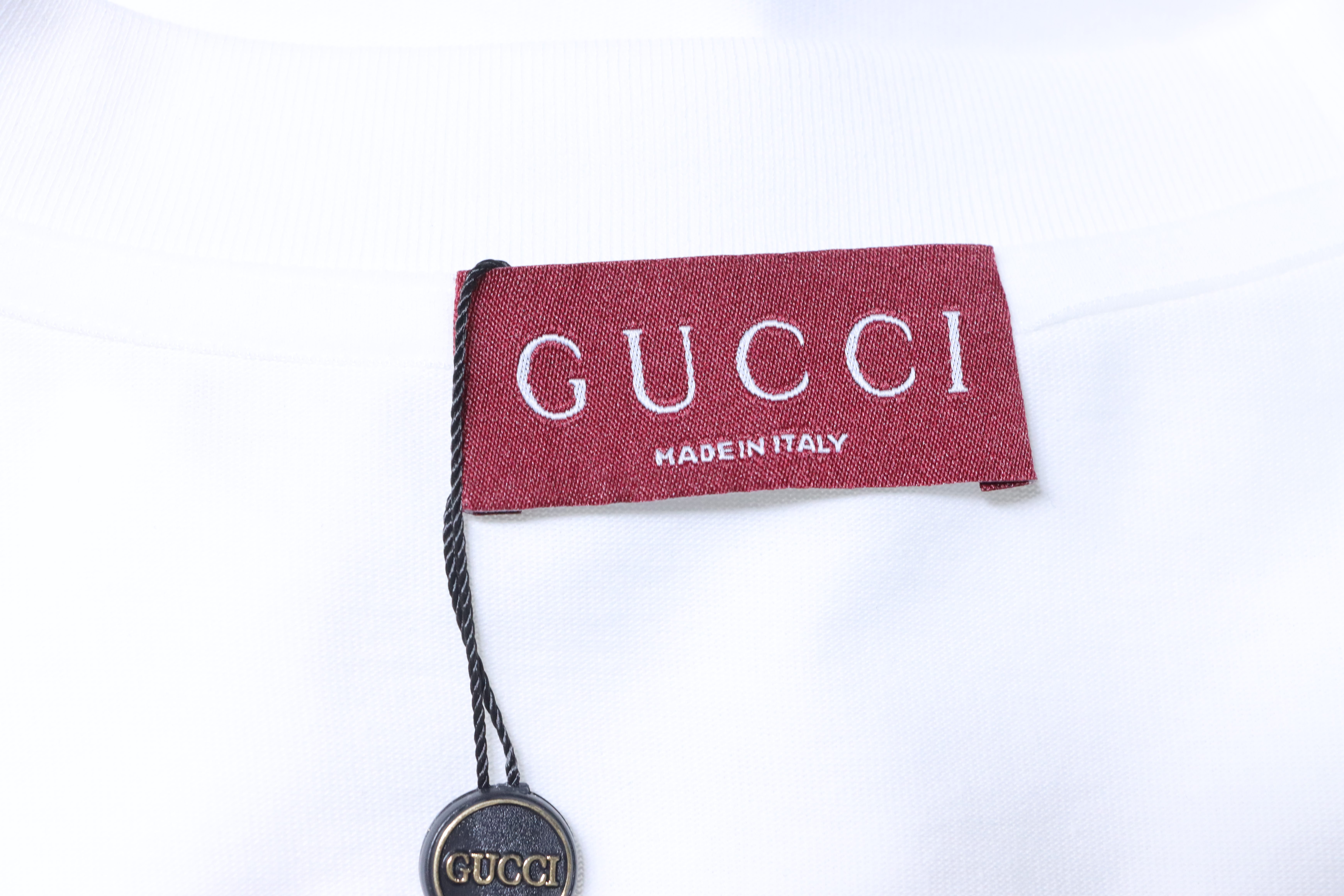 GUCCI Pocket Monogram Patch Short Sleeve T-Shirt Style 1