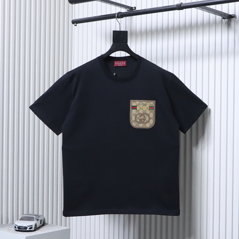 GUCCI Pocket Monogram Patch Short Sleeve T-Shirt Style 2