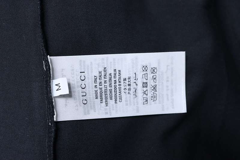GUCCI Pocket Monogram Patch Short Sleeve T-Shirt Style 2