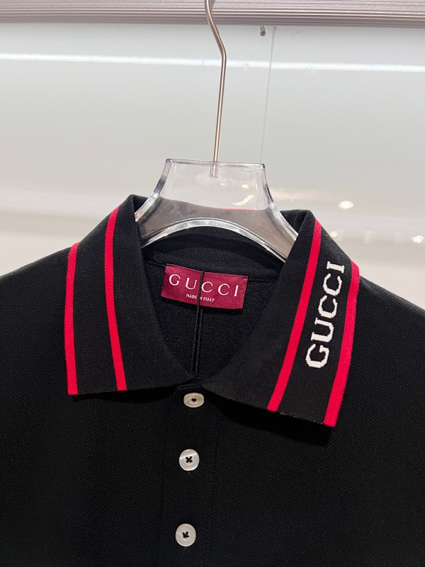 GUCCI Pocket Monogram Patch Short Sleeve T-Shirt Style 3