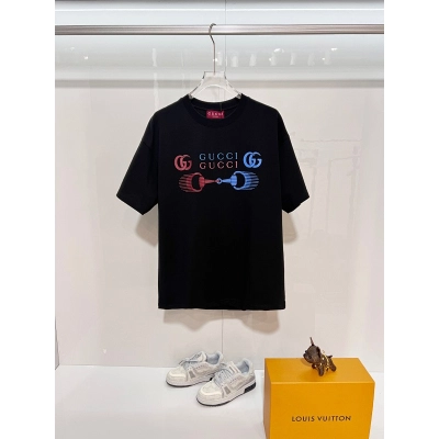 GUCCI Pocket Monogram Patch Short Sleeve T-Shirt Style 4 01