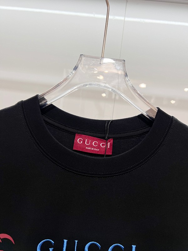 GUCCI Pocket Monogram Patch Short Sleeve T-Shirt Style 4