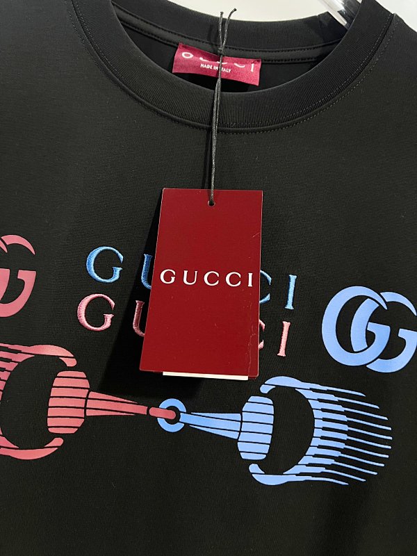 GUCCI Pocket Monogram Patch Short Sleeve T-Shirt Style 4