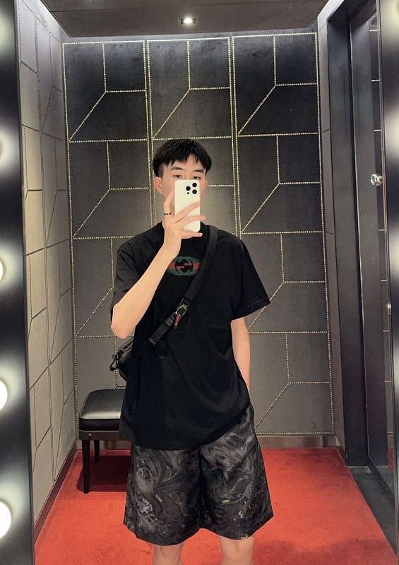 GUCCI Print Black Short Sleeve T-Shirt