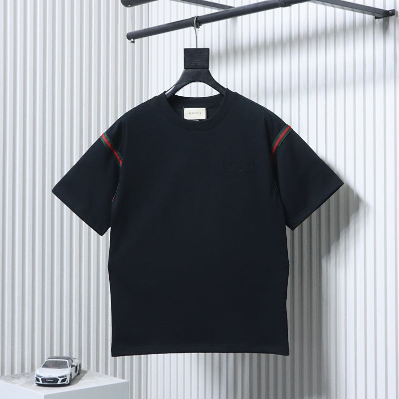 GUCCI Red Green Webbing Small Logo Webbing Embroidery Short Sleeve T-Shirt Style 1
