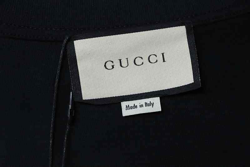 GUCCI Red Green Webbing Small Logo Webbing Embroidery Short Sleeve T-Shirt Style 1