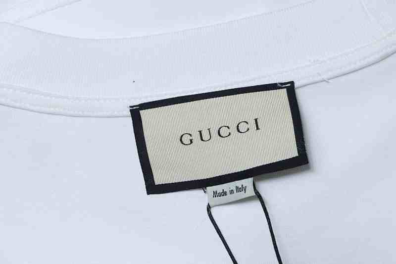 GUCCI Red Green Webbing Small Logo Webbing Embroidery Short Sleeve T-Shirt Style 2