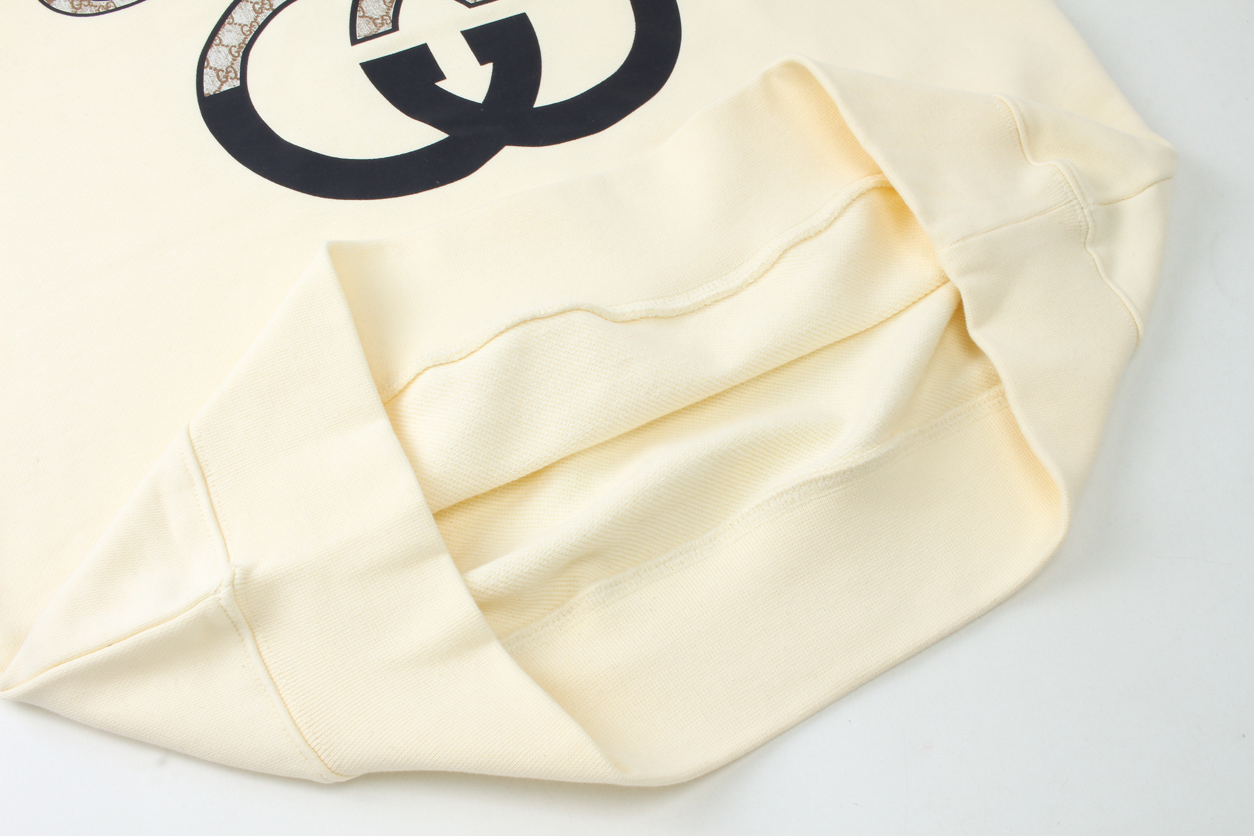 GUCCI Short Sleeve T-Shirt Style 730
