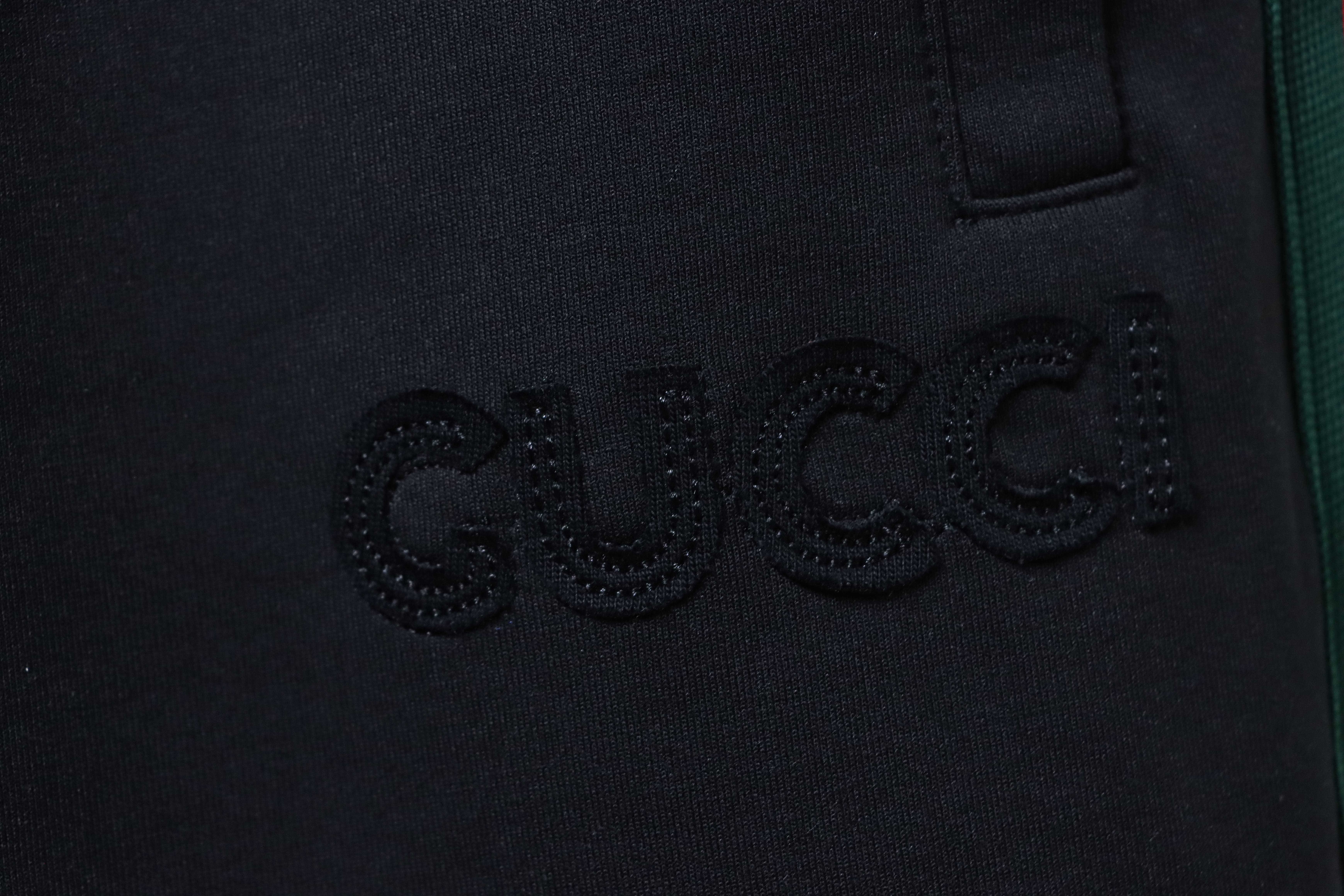 GUCCI Side Webbing Patch Logo Embroidery Shorts Set Style 1